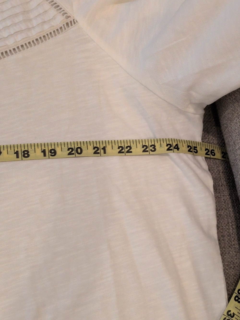 Lands' End Women's Ivory Pintuck Yoke Long-Sleeve Top 2X - Picture 9 of 11